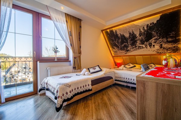 /images/card/2025/12/p1366018-hdr.jpg - Pokoje i Restauracja Harenda - Noclegi Zakopane